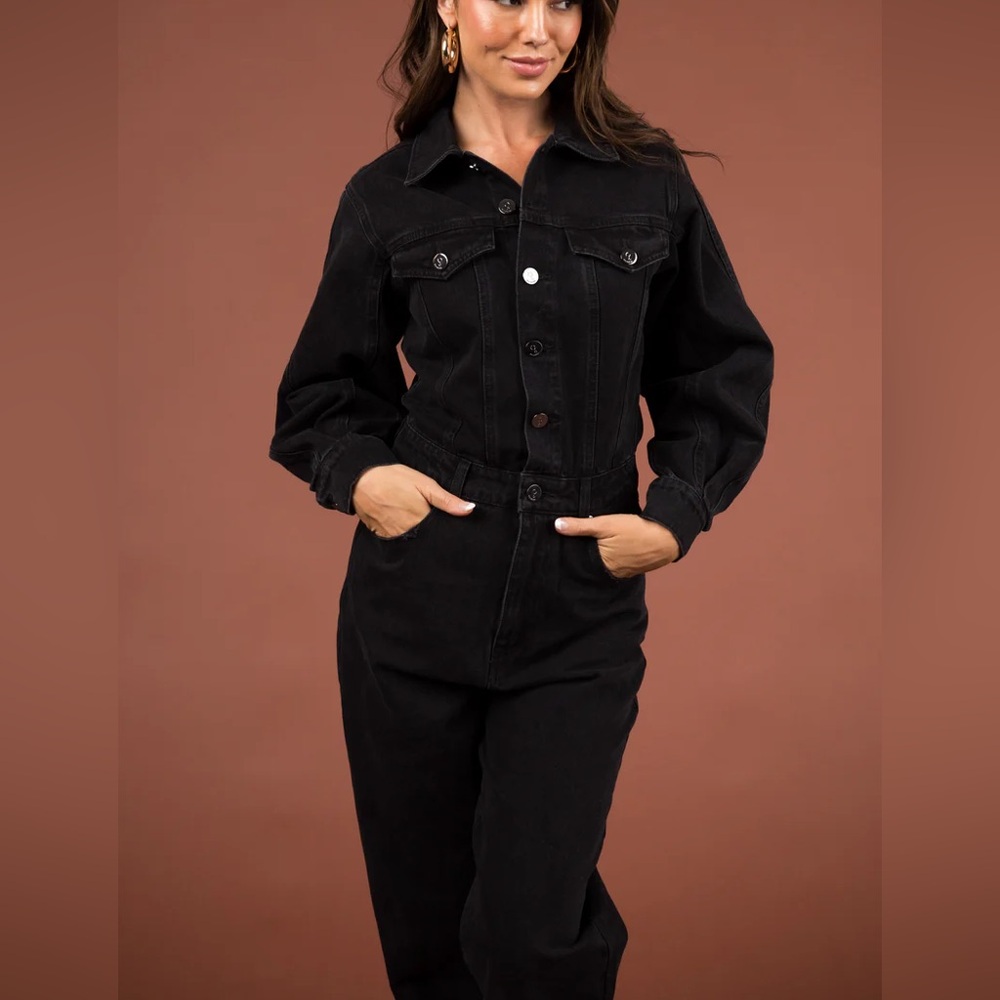 💕❤️Button Up Long Sleeve Denim Jumpsuit❤️💕 - Picture 5 of 5